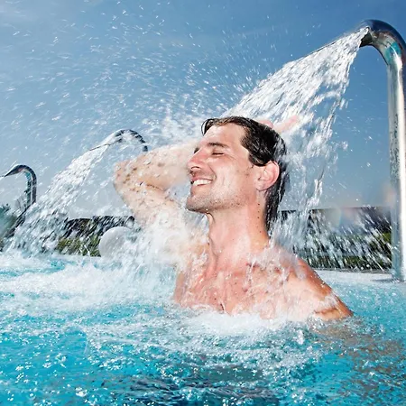 누머호프 호텔 3*